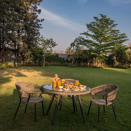 Stayvista'S Silver Grove - Serene Haven With Expansive Lawn & Terrace Nashik Luaran gambar